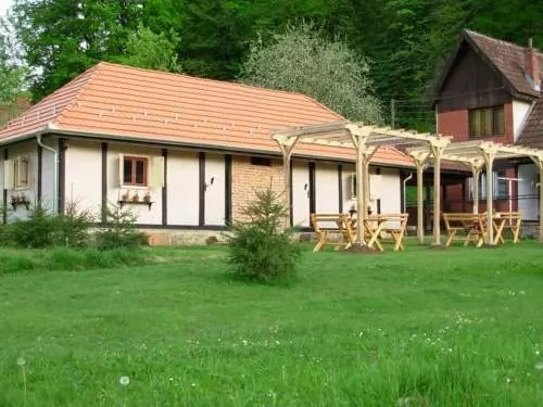Privatni smestaj DEBELA GORA Ovčar banja